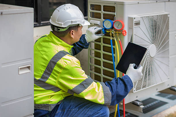 Professional Ac Installation technician working in Tom Bean, TX